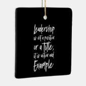 ejemplo de liderazgo セラミックオーナメント (右)