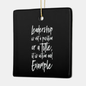 ejemplo de liderazgo セラミックオーナメント (左)