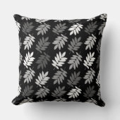 Elder Leaf Pattern Black White Grey クッション (正面)