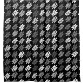 Elder Leaf Pattern Black White Grey シャワーカーテン (正面)