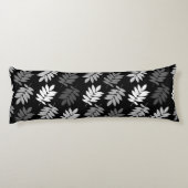 Elder Leaf Pattern Black White Grey ボディピロー (裏面)