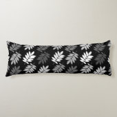 Elder Leaf Pattern Black White Grey ボディピロー (正面)