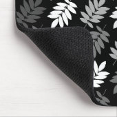 Elder Leaf Pattern Black White Grey マウスパッド (コーナー)