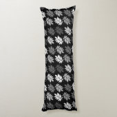 Elder Leaf Rpt Pattern Black White Grey ボディピロー (裏面 (縦))