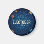 ELECTOBER 2025バッジ マグネット (正面)