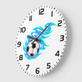 Electric Blue Flaming Soccer Ball Sports ラージ壁時計 (傾斜)