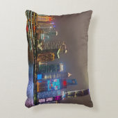 Electric Dreams - Futuristic Shanghai Skyline, A C アクセントクッション (正面(垂直))