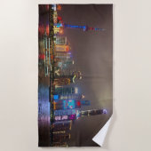 Electric Dreams - Futuristic Shanghai Skyline, A C ビーチタオル (正面)