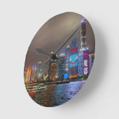 Electric Dreams - Futuristic Shanghai Skyline, A C ラウンド壁時計 (傾斜)