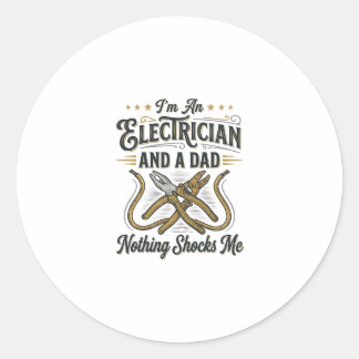 Electrician Dad Nothing Shocks Me Vintage Shirt De ラウンドシール