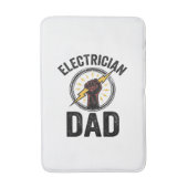 Electrician Dad Vintage Engraving Vector Shirt Des バスマット (正面縦)