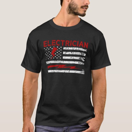 Electrician USA Flag Voltage Lineman Circuit Cable Tシャツ (正面)