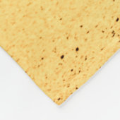 Electronic musical keyboard synthesizer with white フリースブランケット (角)