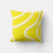 Elegant Abstract White Lines on Yellow Background クッション (正面)