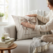 Elegant Beige Bow Striped Design Throw Pillow クッション