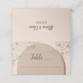 Elegant Beige Floral Wedding プレイスカード (外部開封)