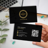 Elegant Black and Gold QR Code Modern Professional 名刺