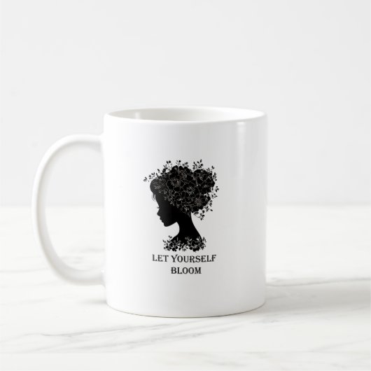 Elegant black-and-white floral silhouette design  コーヒーマグカップ (左)