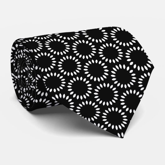 Elegant Black and White Petal Mandala Pattern ネクタイ (ロール)