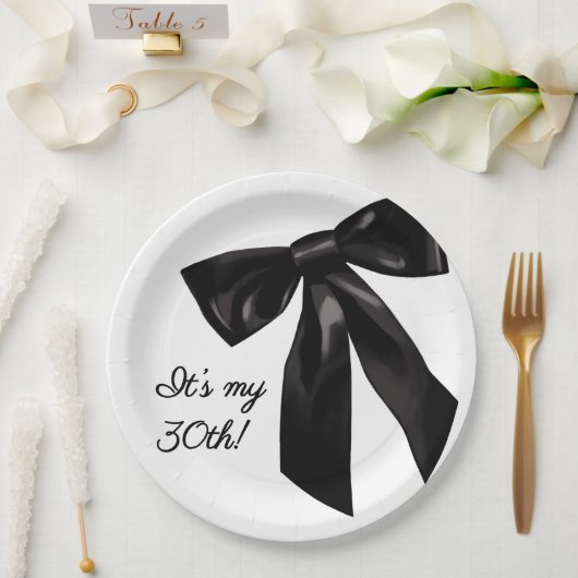 Elegant Black Bow 30th Birthday Paper Plates ペーパープレート (ウェディング)