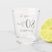 Elegant Black Cheers to 80 Years 80th Birthday ショットグラス (裏面)