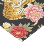 Elegant Black Chinoiserie Tiger and Peony Pattern ショートテーブルランナー (コーナー)