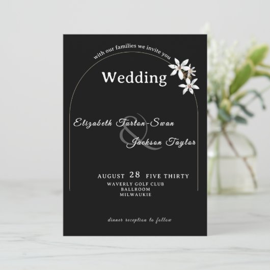 Elegant Black Floral Arch Typography Wedding 招待状 (スタンド正面)