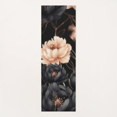 Elegant Black Floral Roses Pattern Gold Leaves ヨガマット (正面)