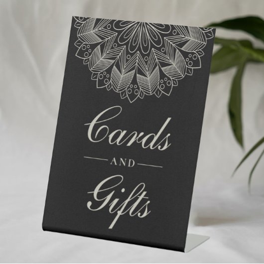 Elegant Black Indian Boho Wedding Gifts & Cards 台座サイン