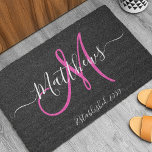 Elegant Black Pink Monogram Script Family Name ドアマット<br><div class="desc">DIY Personalized black and white and pink monogram design with bride and groom last name and wedding date on a black background. Makes a unique and great gift for newlyweds starting a new family. Great for new house together. Customize with your name, monogram initial and wedding date and colors. Elke...</div>