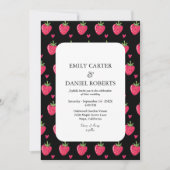 Elegant Black & Pink Strawberry Wedding Invitation 招待状 (正面)