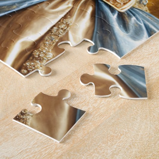 Elegant Black Queen Wearing Crown ジグソーパズル (側面)