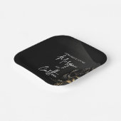 Elegant Black Rose with Gold Accents Wedding ペーパープレート (傾斜あり)