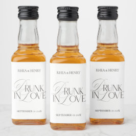 Elegant Black & White Drunk in Love Mini  リキュールボトルラベル