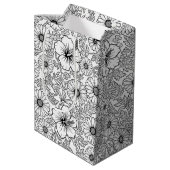 Elegant Black White Floral Line Art Pattern (4) ミディアムペーパーバッグ (裏面アングル)