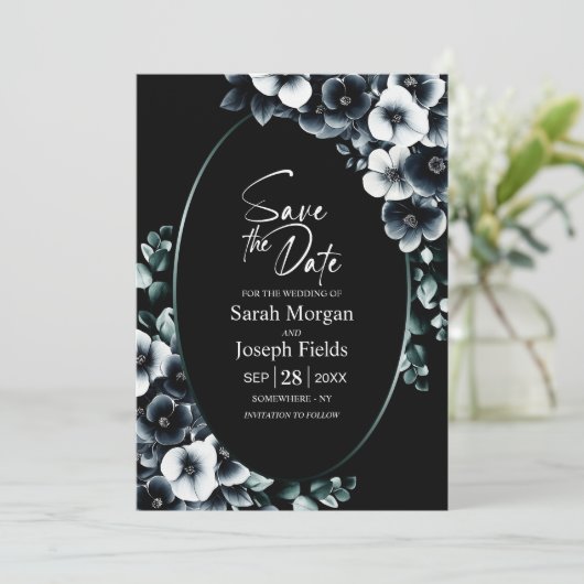 Elegant Black White Floral Save the Date 招待状 (スタンド正面)