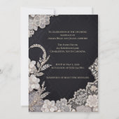 Elegant Black White Floral Wedding Shower Invitati 招待状 (裏面)