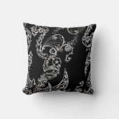 Elegant Black & White Paisley クッション (正面)