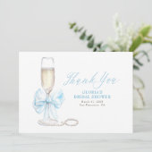Elegant Blue Bow Prosecco Bridal Shower Thank You サンキューカード (スタンド正面)
