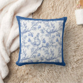 Elegant Blue Bunny Toile Easter Throw Pillow クッション (ブランケット)