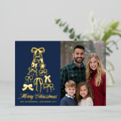 Elegant Blue Family Photo Bows Christmas 箔シーズンカード (立ち正面)