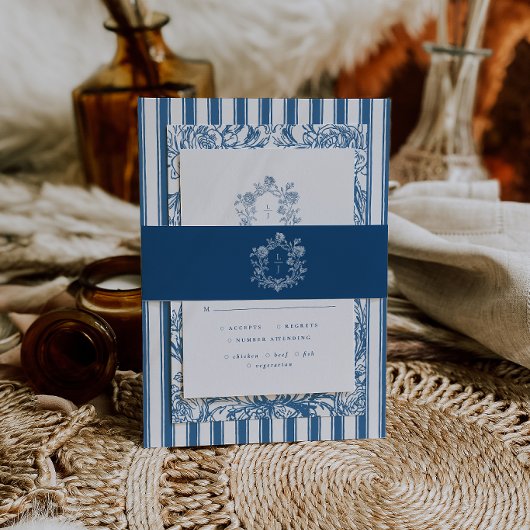 Elegant Blue Floral Crest Monogram Wedding Invite 招待状ベリーバンド