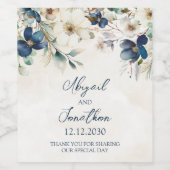 Elegant Blue Floral Winter Wedding Wine Label ワインラベル (シングルラベル)