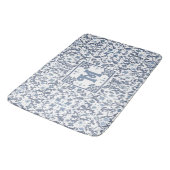 Elegant Blue Graphic Floral Pattern Monogram バスマット (アングル)