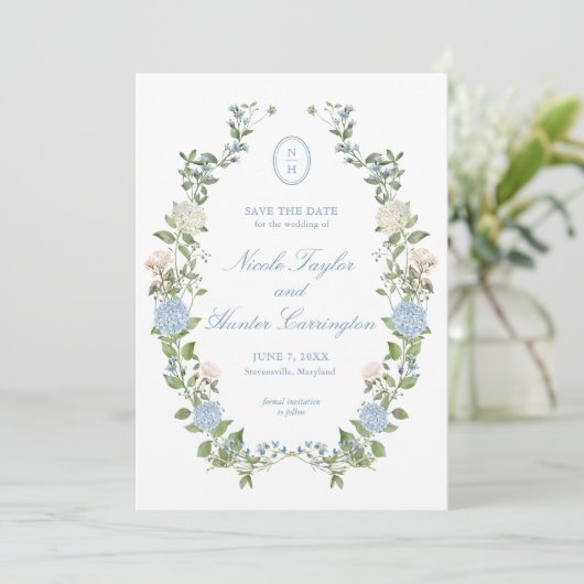 Elegant Blue Hydrangea Monogram Save the Date 招待状 (スタンド正面)