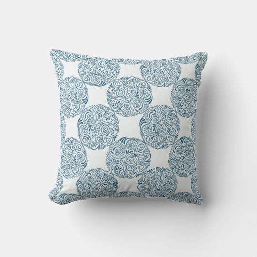 Elegant Blue Midnight Baroque Bloom Throw Pillow クッション (正面)
