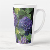 Elegant blue purple magenta green floral hydrangea カフェラテマグ (右)