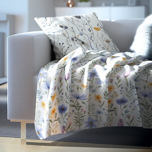 Elegant Blue Purple Watercolor Wildflower フリースブランケット