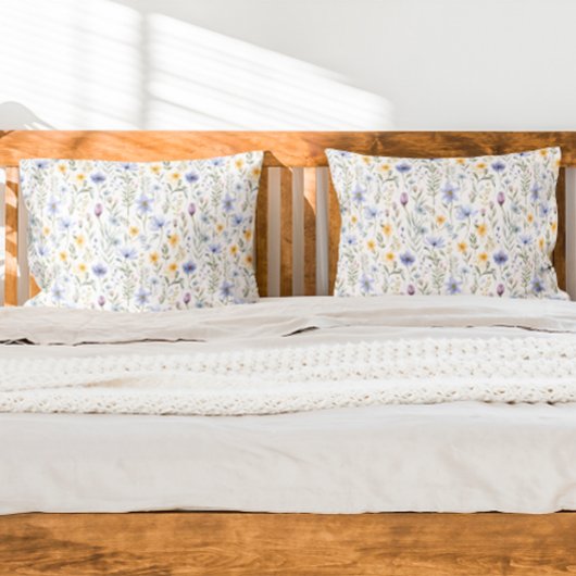 Elegant Blue Purple Watercolor Wildflower  枕カバー