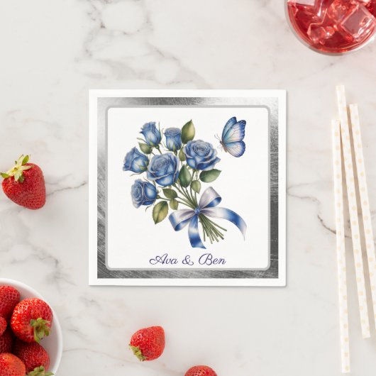 Elegant Blue Roses and Butterfly Silver Wedding スタンダードカクテルナプキン (インサイチュ)